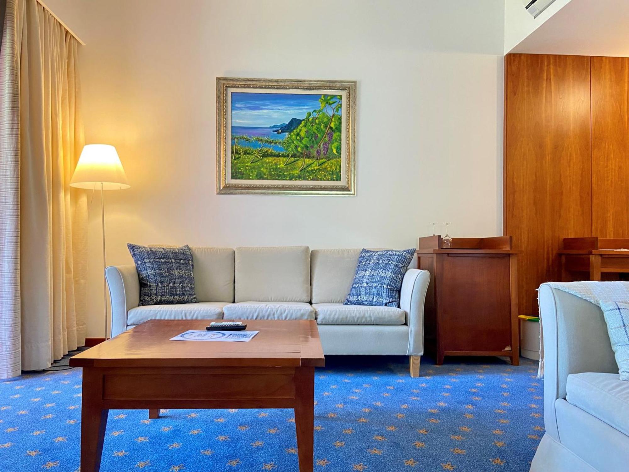 Bio Hotel - Hotel Quinta Da Serra Câmara de Lobos Exteriér fotografie